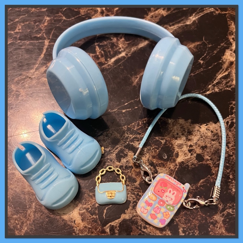 Labubu Cute Blue Accessories Bundle